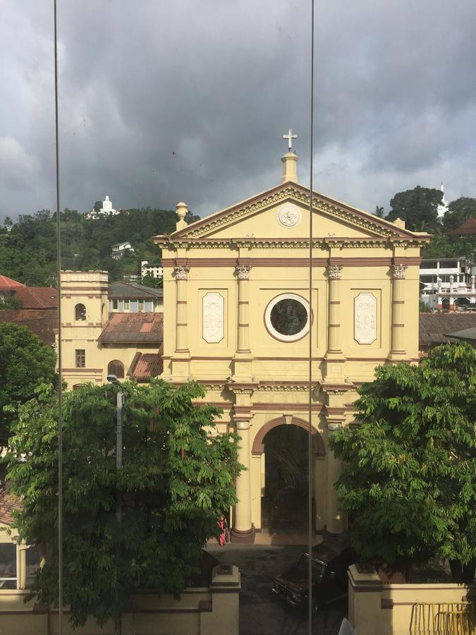 Getmore Bed & Breakfast Kandy Exterior photo