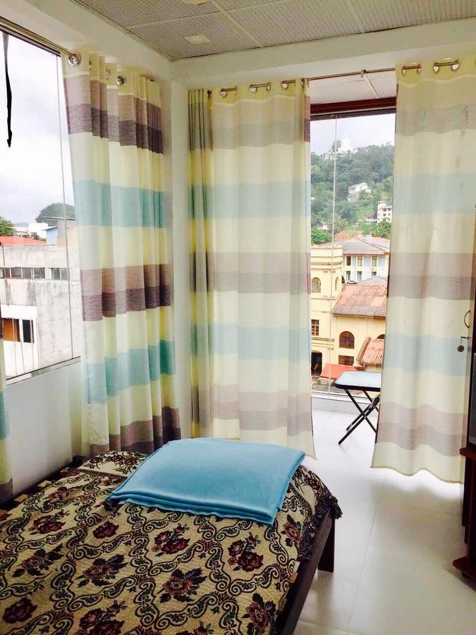 Getmore Bed & Breakfast Kandy Exterior photo